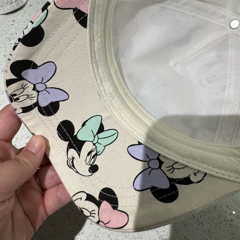 Disney Minnie Mouse Hat with Black and White Accents - Picture 3 of 3